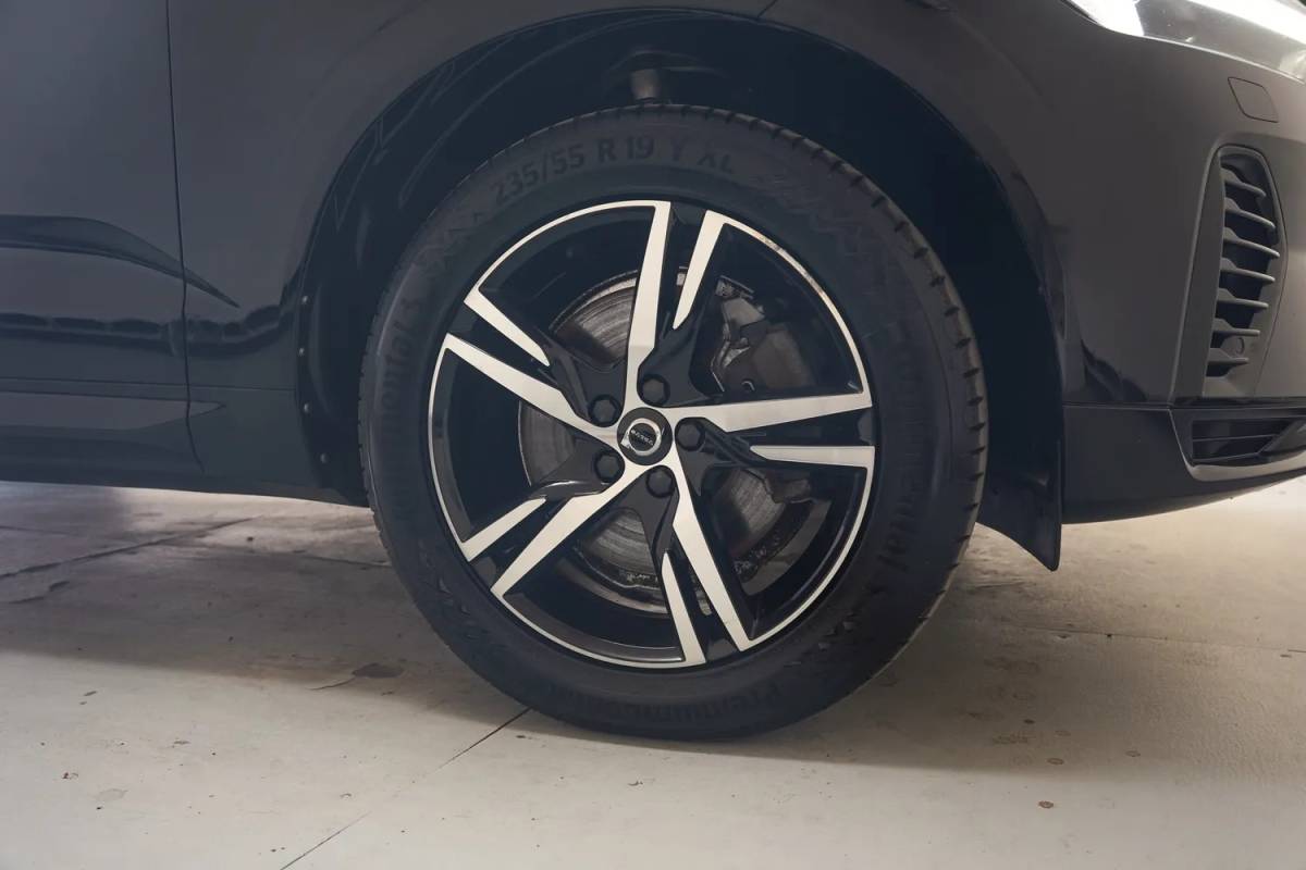 Volvo XC60 Volvo XC60 T6 R-Design FACELIFT Aut. [ Panoramadak H/K Camera Trekhaak ]