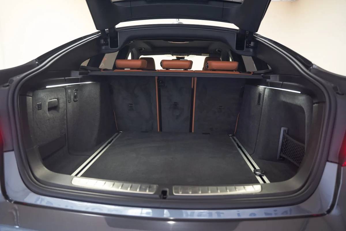 BMW 3 Serie BMW 3-serie GT 320i High Executive Aut. [ Panorama Adapt.cruise Leder Head-up ]