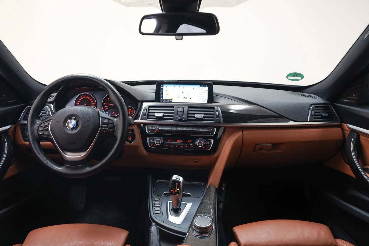BMW 3 Serie BMW 3-serie GT 320i High Executive Aut. [ Panorama Adapt.cruise Leder Head-up ]