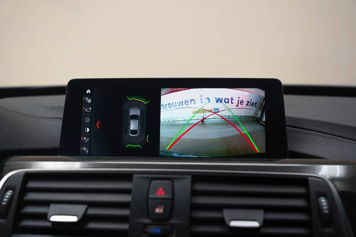 BMW 3 Serie BMW 3-serie GT 320i High Executive Aut. [ Panorama Adapt.cruise Leder Head-up ]