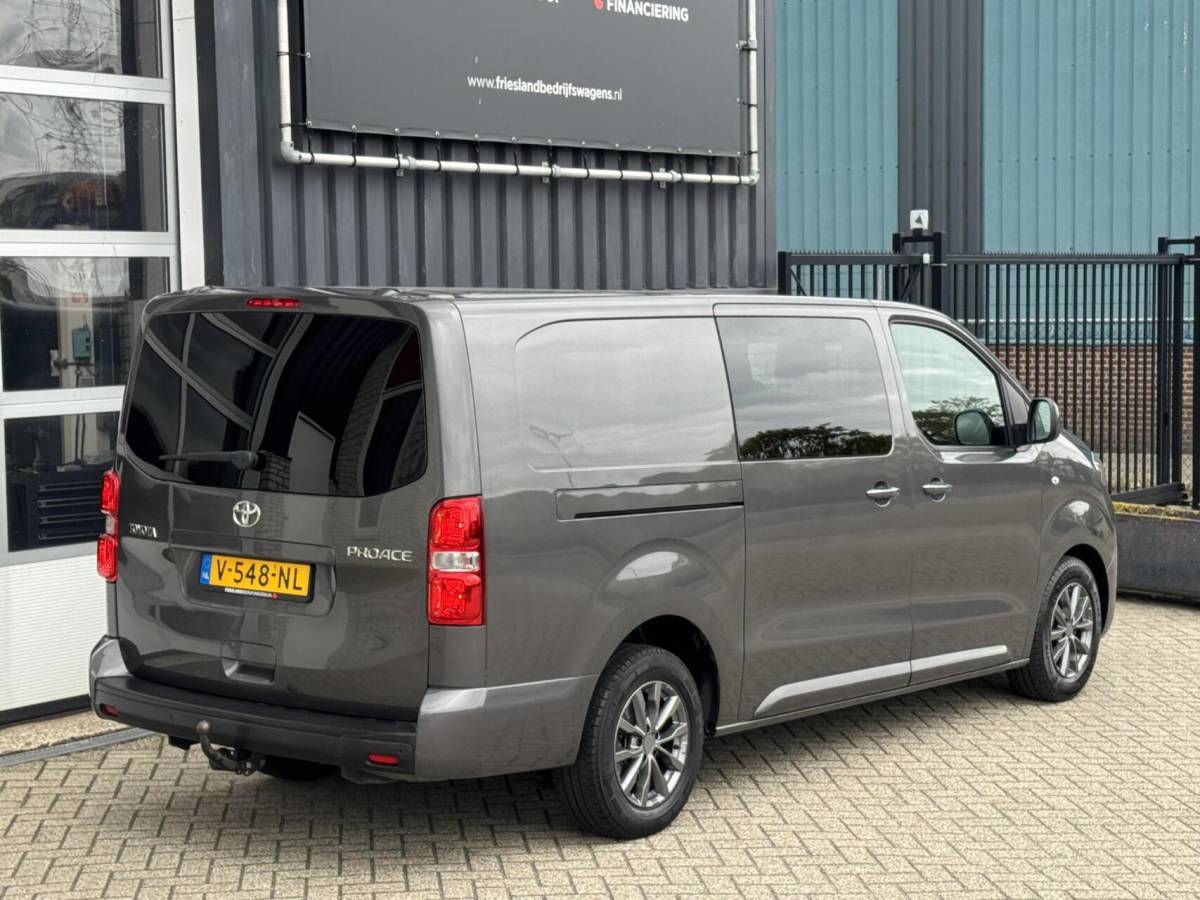 Toyota ProAce Toyota ProAce Worker 2.0 D-4D Professional Long Dubbele Cabine
