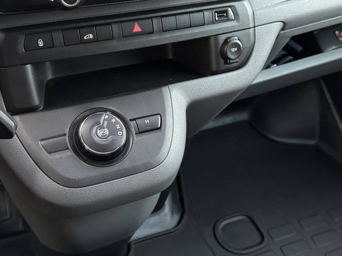 Peugeot Expert Peugeot Expert 2.0 123pk Standard Premium Carplay/Adapt.Cruise/Camera/Navi/Head-up