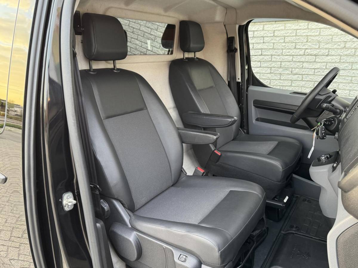 Peugeot Expert Peugeot Expert 2.0 123pk Standard Premium Carplay/Adapt.Cruise/Camera/Navi/Head-up