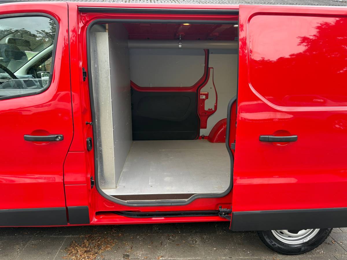 Opel Vivaro Opel Vivaro 1.6 CDTI L1H1 Sport|NAP|*Dubbele schuifdeur*airco|cruise|achteruitrijcamera|navi|bluetooth|parkeersensoren|EURO6