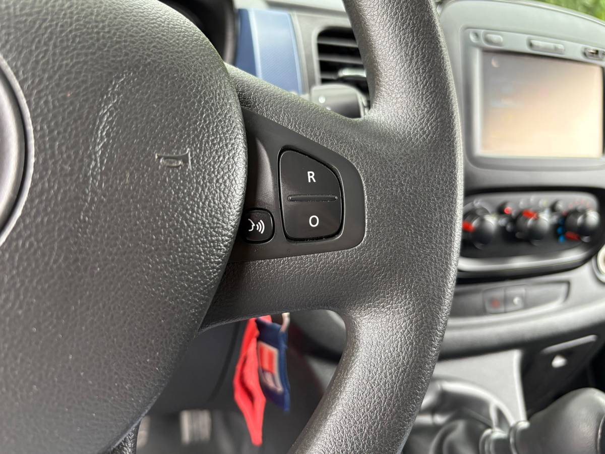 Opel Vivaro Opel Vivaro 1.6 CDTI L1H1 Sport|NAP|*Dubbele schuifdeur*airco|cruise|achteruitrijcamera|navi|bluetooth|parkeersensoren|EURO6
