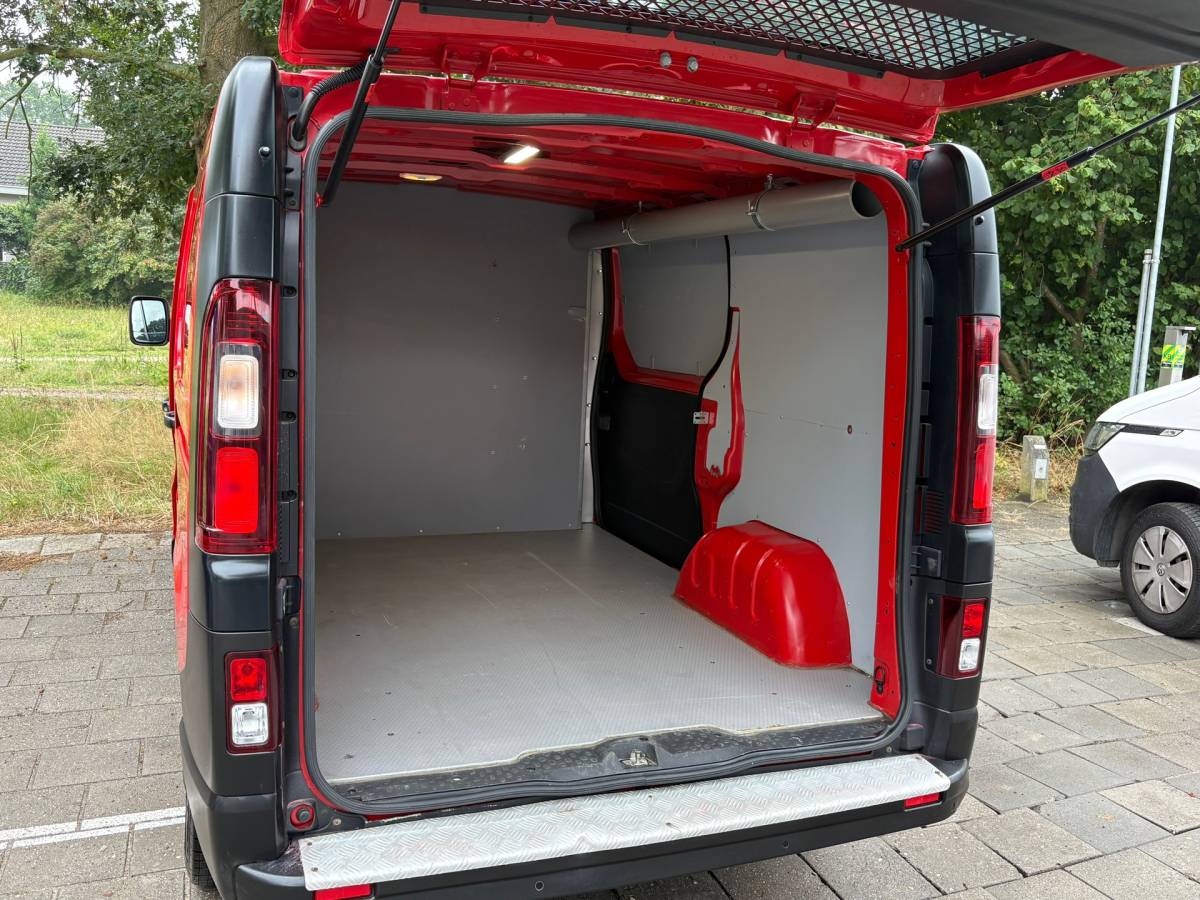 Opel Vivaro Opel Vivaro 1.6 CDTI L1H1 Sport|NAP|*Dubbele schuifdeur*airco|cruise|achteruitrijcamera|navi|bluetooth|parkeersensoren|EURO6