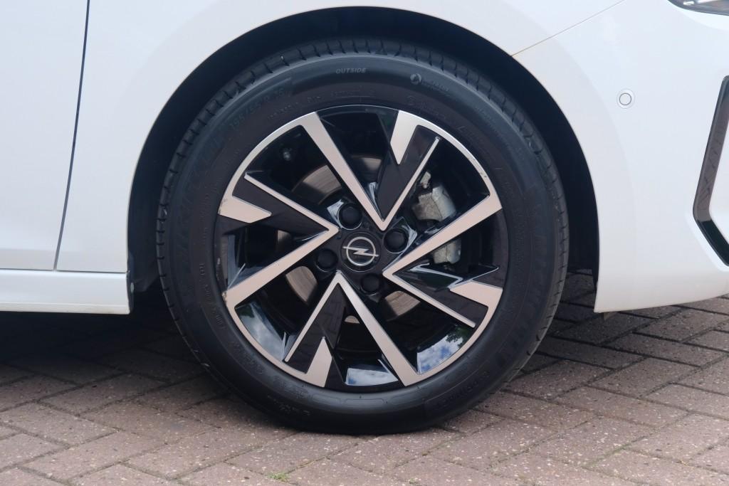 Opel Corsa Opel Corsa 1.2 75pk GS | Private Lease vanaf € 369,- p.m.