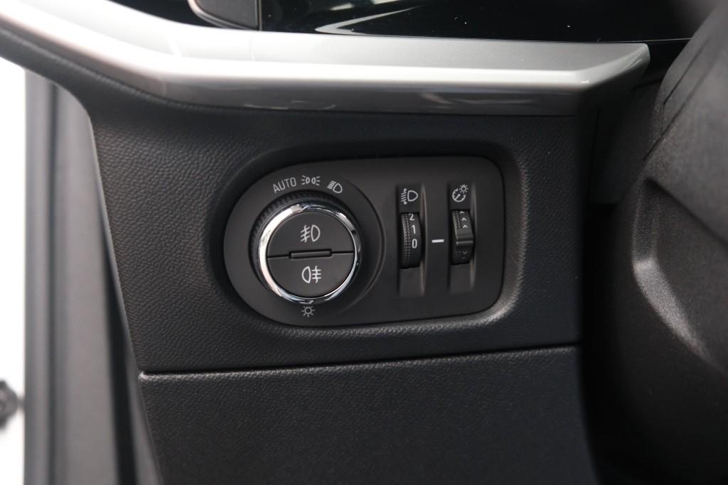 Opel Mokka Opel Mokka 1.2 Turbo 130pk EAT8 Ultimate | App Connect | Climate | Adaptive Cruise | Keyless | Camera | Blind Spot | Winter Pakket