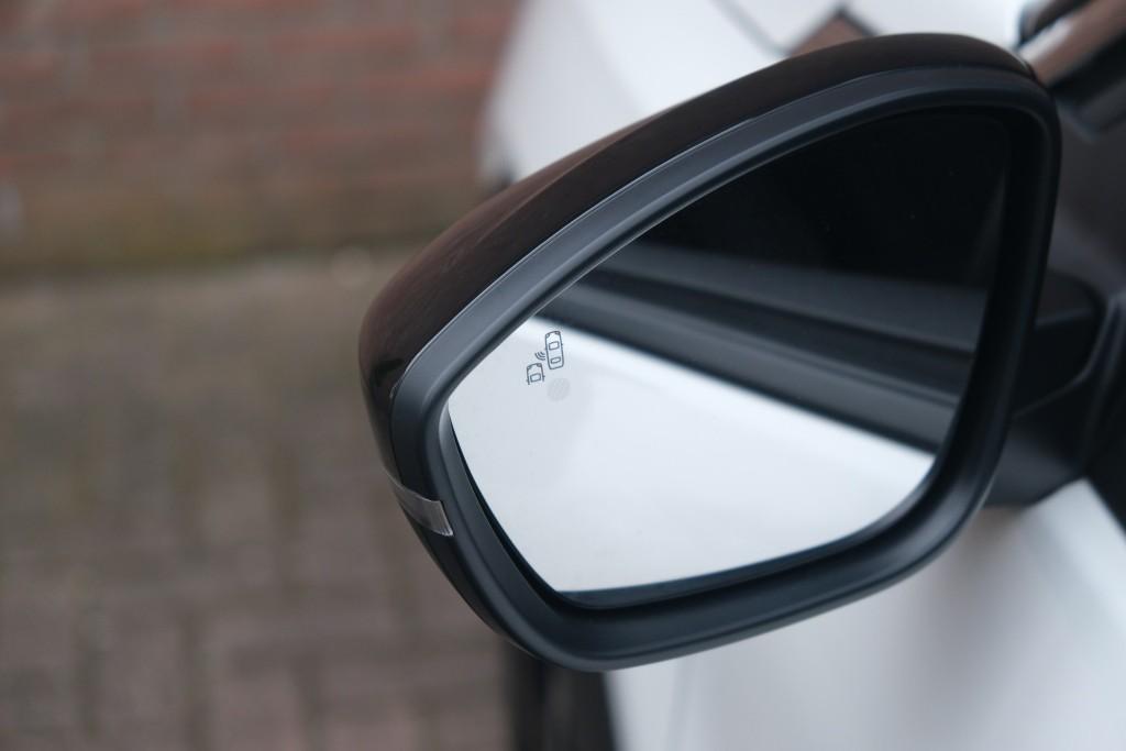 Opel Mokka Opel Mokka 1.2 Turbo 130pk EAT8 Ultimate | App Connect | Climate | Adaptive Cruise | Keyless | Camera | Blind Spot | Winter Pakket