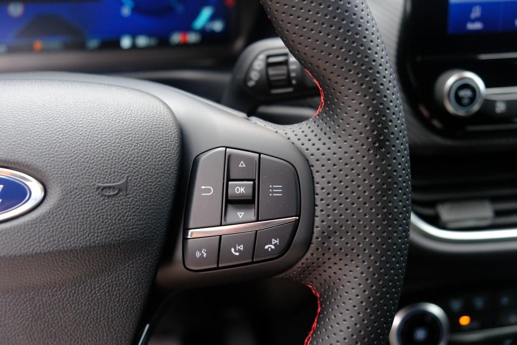 Ford Puma Ford Puma 1.0 EcoBoost Hybrid 155pk Aut. ST-Line X | Navi | App Connect | Adaptive Cruise | Full LED | Elektrische Achterklep | B&O Audio | Camera | Winter Pakket