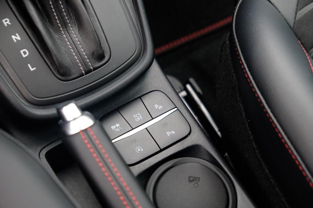 Ford Puma Ford Puma 1.0 EcoBoost Hybrid 155pk Aut. ST-Line X | Navi | App Connect | Adaptive Cruise | Full LED | Elektrische Achterklep | B&O Audio | Camera | Winter Pakket