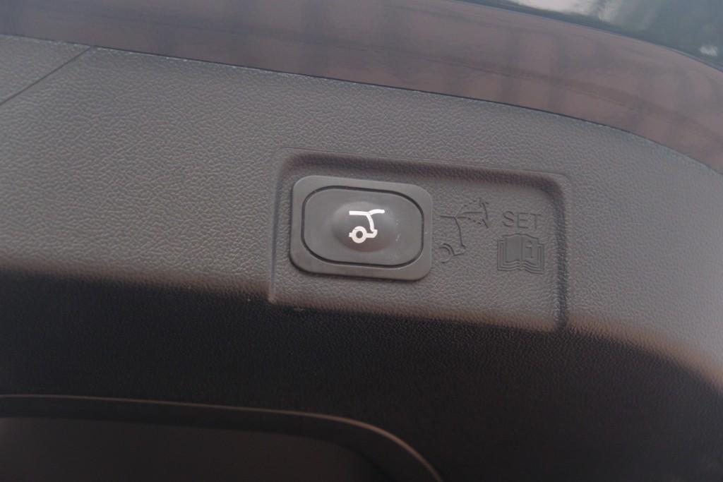 Ford Puma Ford Puma 1.0 EcoBoost Hybrid 155pk Aut. ST-Line X | Navi | App Connect | Adaptive Cruise | Full LED | Elektrische Achterklep | B&O Audio | Camera | Winter Pakket