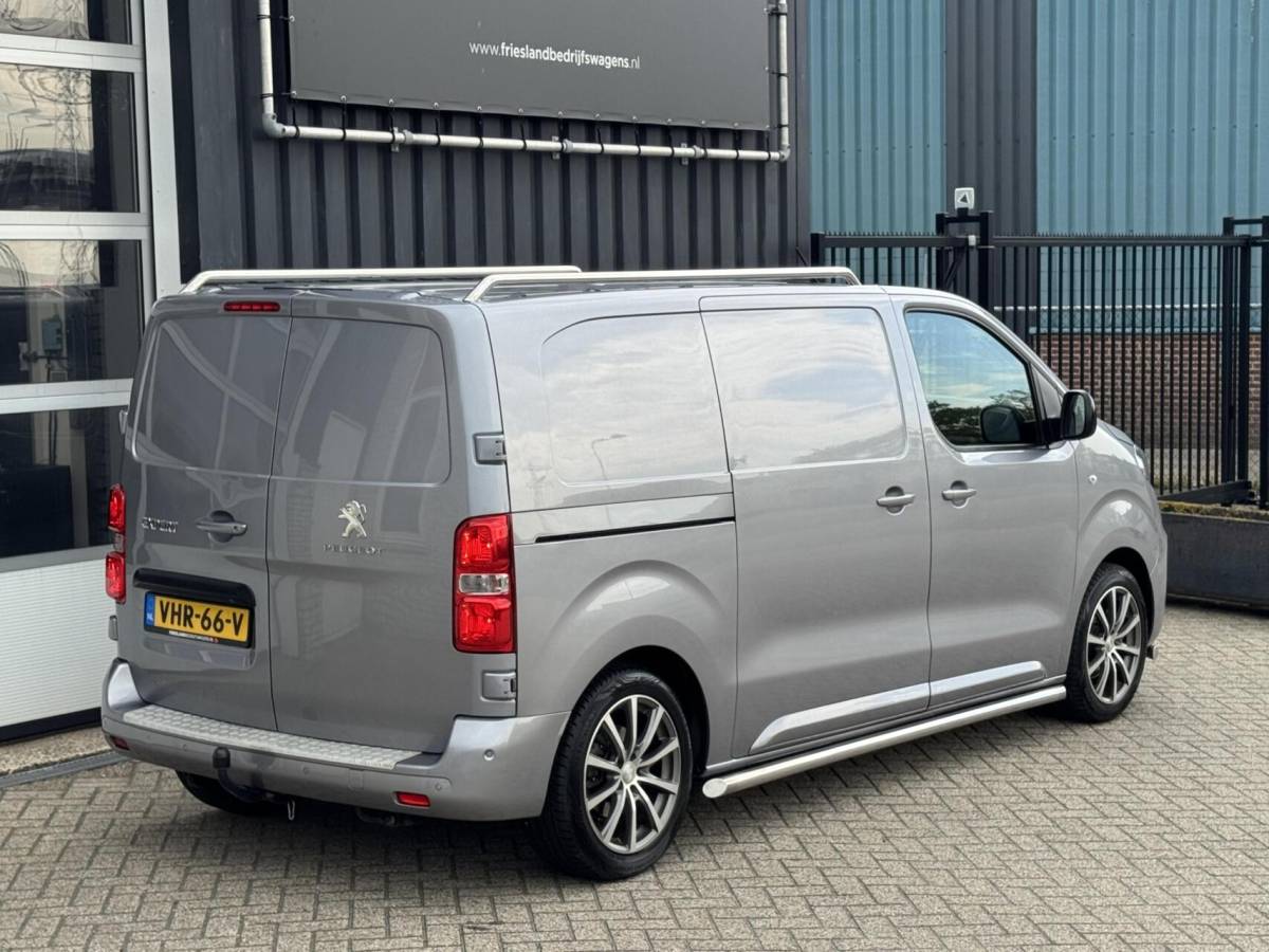Peugeot Expert Peugeot Expert 2.0 180pk Standard Sport Trekhaak/Carplay/Camera/Headup/Leder/Xenon/Adapt.Cruise