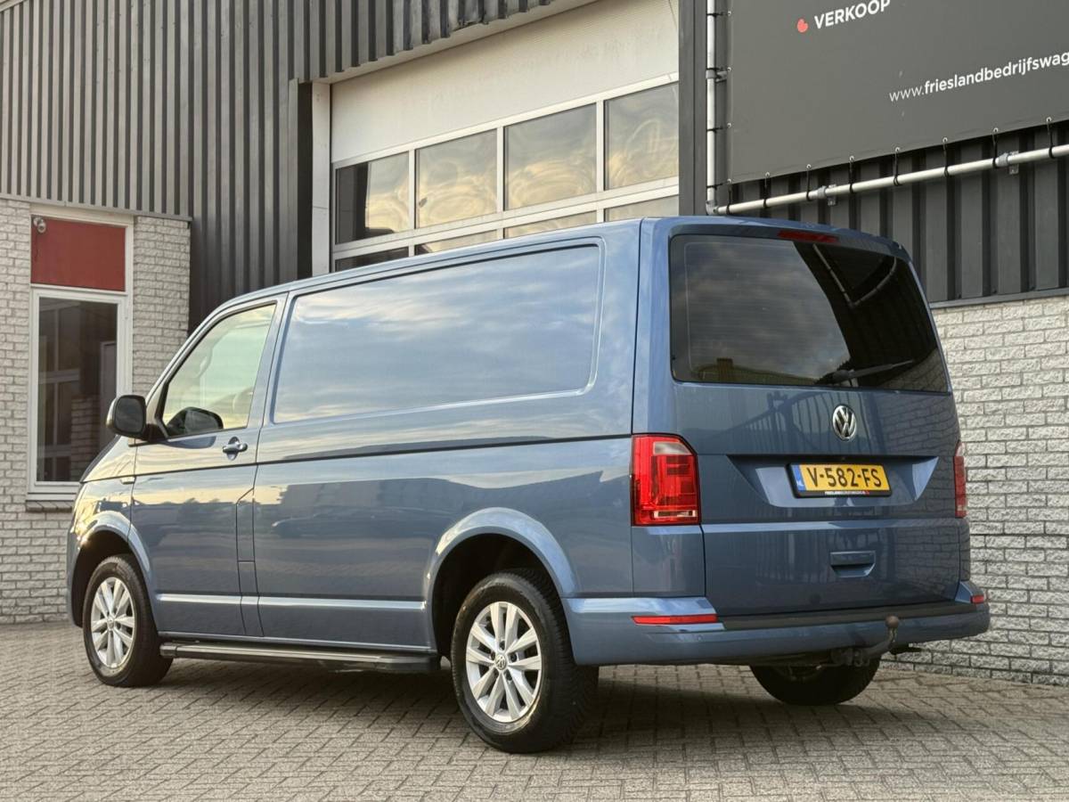 Volkswagen Transporter Volkswagen Transporter 2.0 TDI 150pk Highline Trekhaak/Adapt.Cruise/Carplay/Camera/Navi
