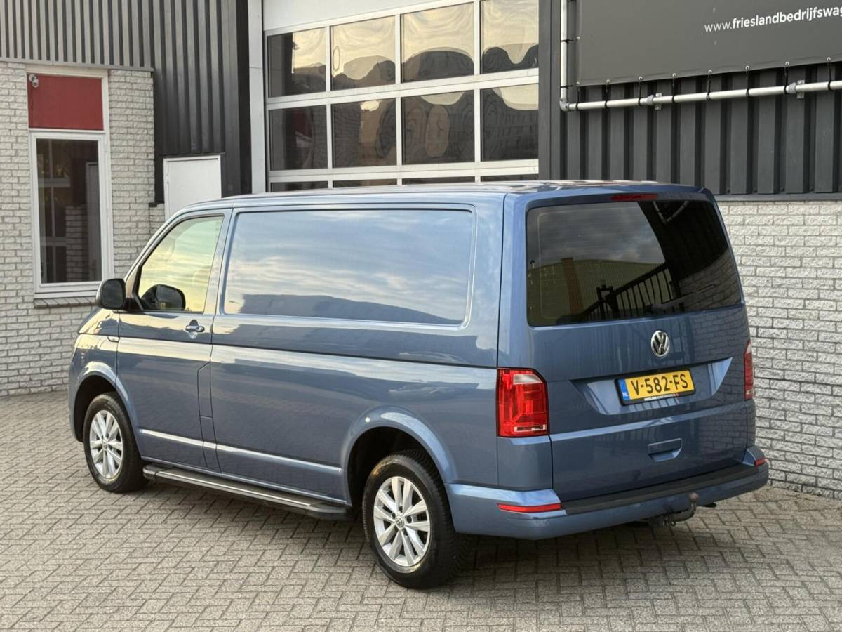 Volkswagen Transporter Volkswagen Transporter 2.0 TDI 150pk Highline Trekhaak/Adapt.Cruise/Carplay/Camera/Navi