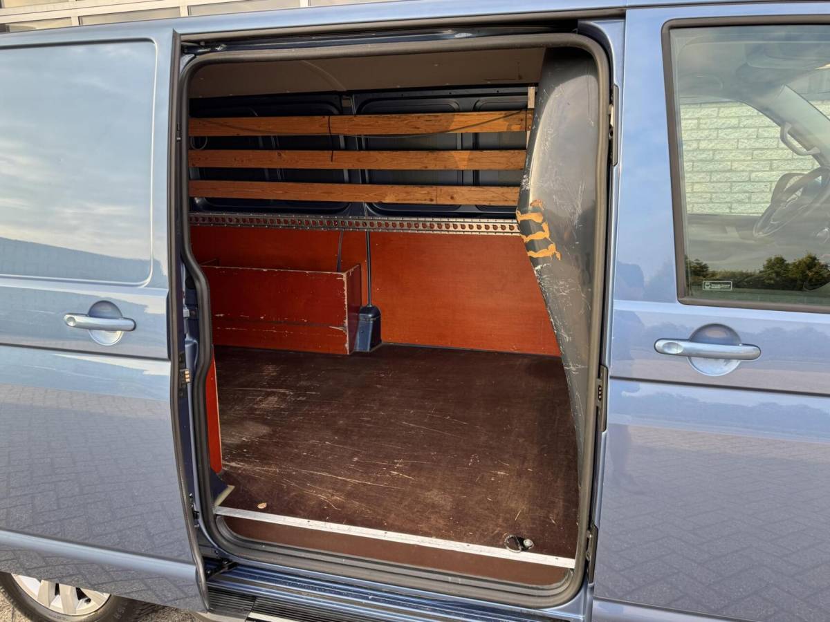 Volkswagen Transporter Volkswagen Transporter 2.0 TDI 150pk Highline Trekhaak/Adapt.Cruise/Carplay/Camera/Navi