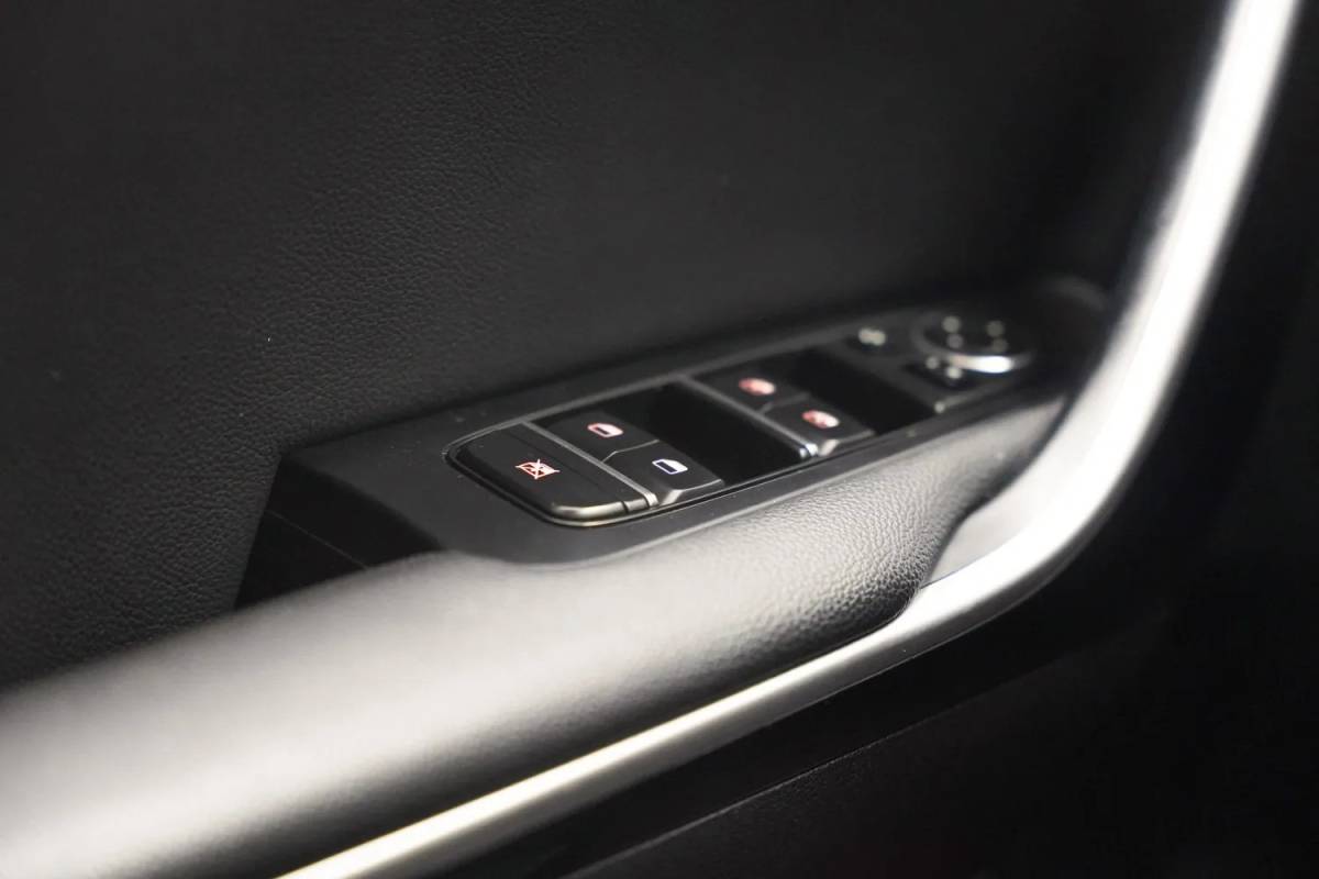 Kia Ceed Sportswagon Kia Ceed SPORTSWAGON 1.6 GDi PHEV DynamicPlusLine Aut. [ Adapt.cruise Camera Stoelverwarming ]