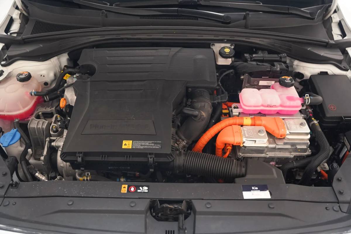 Kia Ceed Sportswagon Kia Ceed SPORTSWAGON 1.6 GDi PHEV DynamicPlusLine Aut. [ Adapt.cruise Camera Stoelverwarming ]