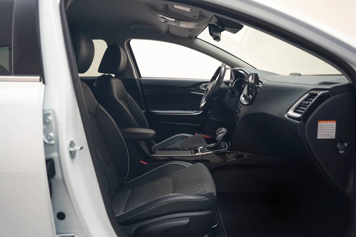Kia Ceed Sportswagon Kia Ceed SPORTSWAGON 1.6 GDi PHEV DynamicPlusLine Aut. [ Adapt.cruise Camera Stoelverwarming ]
