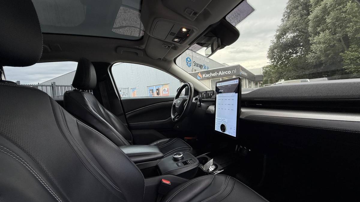 Ford Mustang Mach-E Ford Mustang Mach-E Aut. 75kwh Technolodgy Plus SoH 92% | Trekhaak | Panorama | Leder
