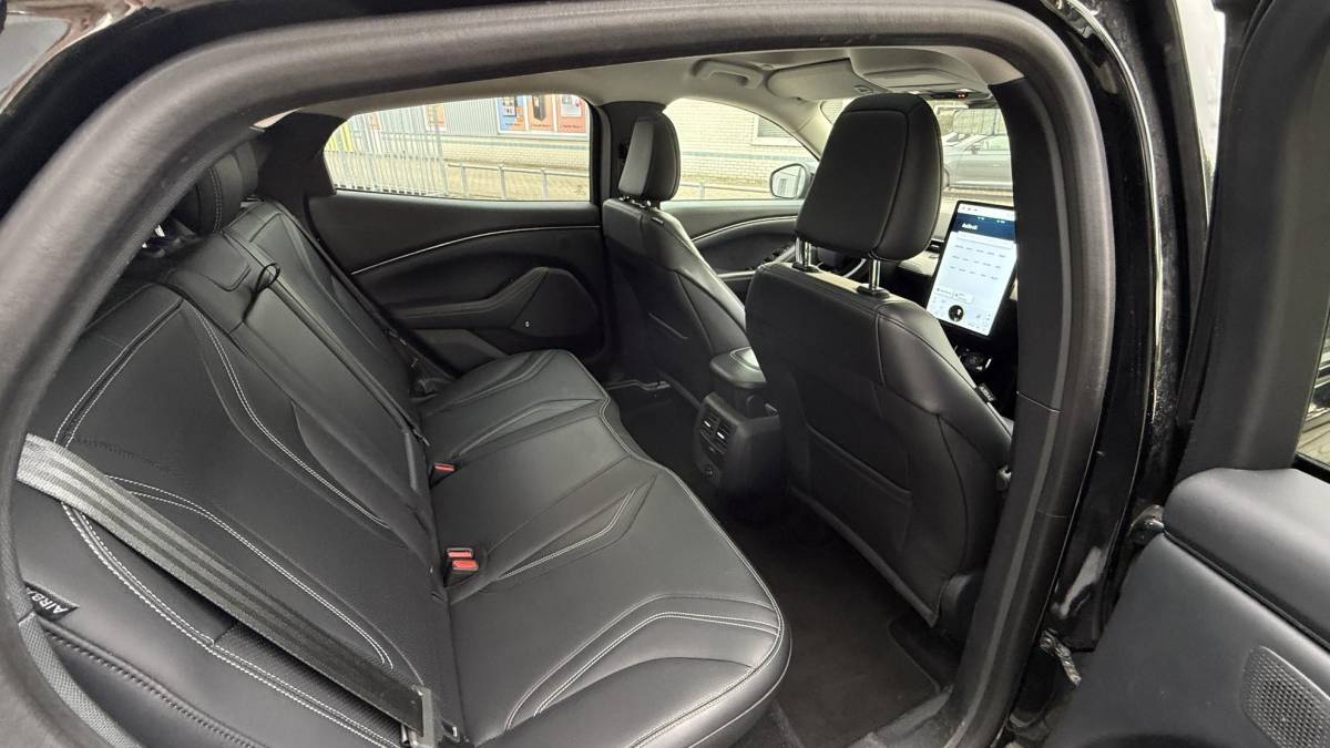 Ford Mustang Mach-E Ford Mustang Mach-E Aut. 75kwh Technolodgy Plus SoH 92% | Trekhaak | Panorama | Leder