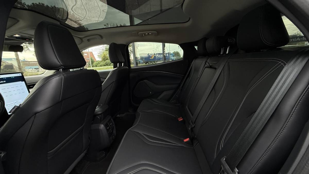 Ford Mustang Mach-E Ford Mustang Mach-E Aut. 75kwh Technolodgy Plus SoH 92% | Trekhaak | Panorama | Leder