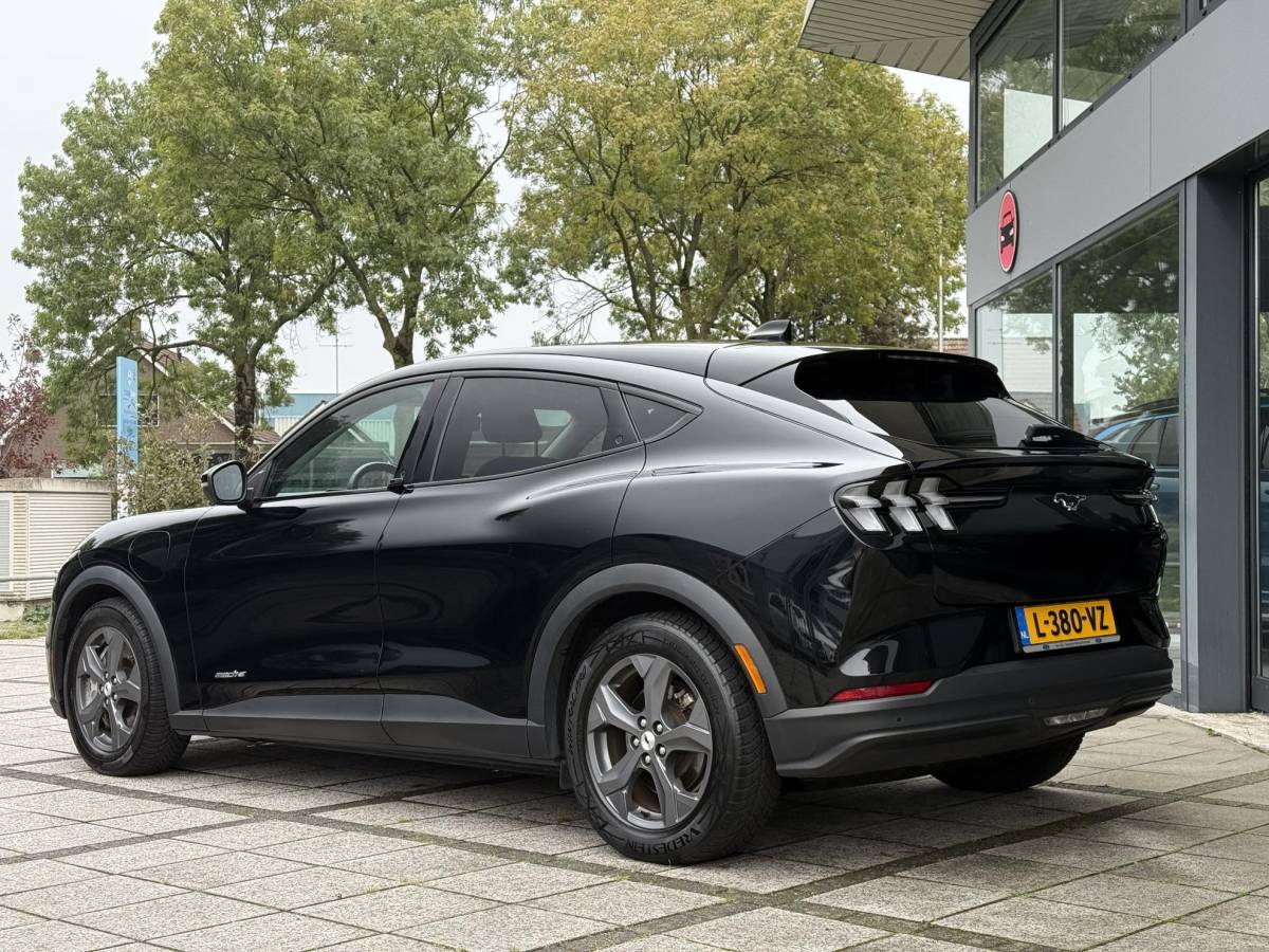Ford Mustang Mach-E Ford Mustang Mach-E Aut. 75kwh Technolodgy Plus SoH 92% | Trekhaak | Panorama | Leder