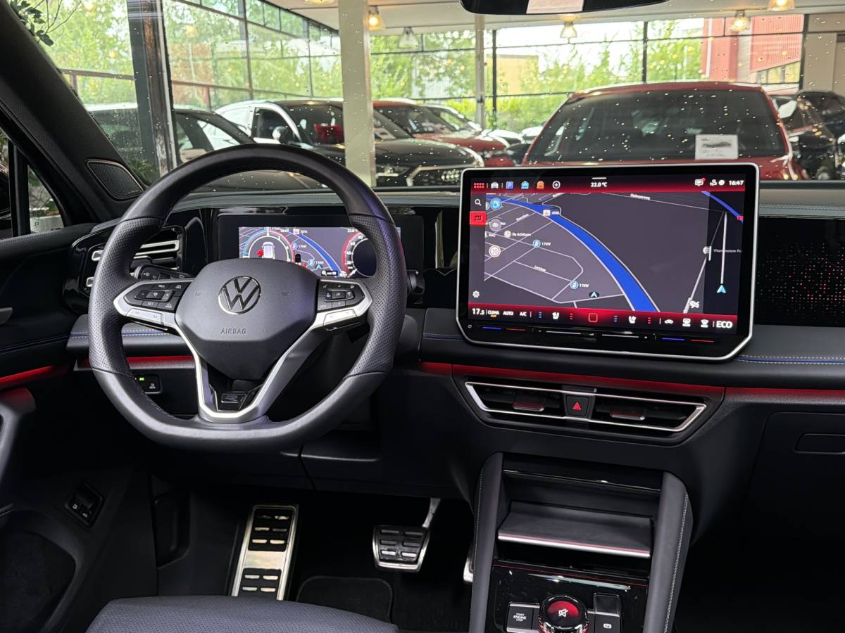 Volkswagen Tiguan Volkswagen Tiguan 1.5 eHybrid 272PK DSG R-LINE SPORT LEDER/HARMAN-KARDON/PANORAMADAK