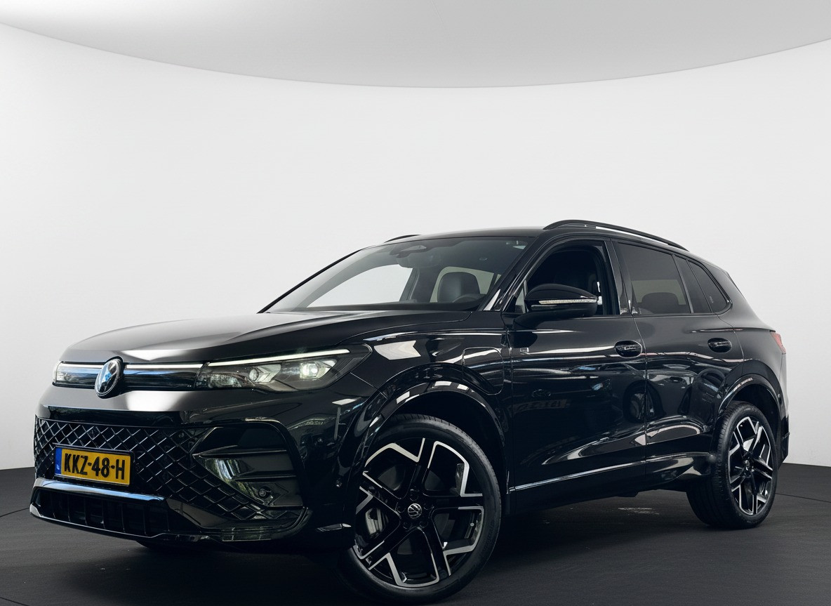 Volkswagen Tiguan Volkswagen Tiguan 1.5 eHybrid 272PK DSG R-LINE SPORT LEDER/HARMAN-KARDON/PANORAMADAK