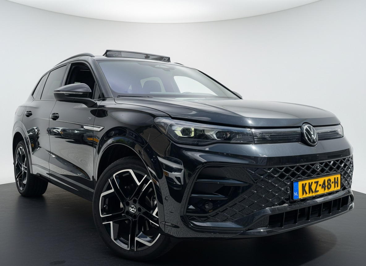Volkswagen Tiguan Volkswagen Tiguan 1.5 eHybrid 272PK DSG R-LINE SPORT LEDER/HARMAN-KARDON/PANORAMADAK