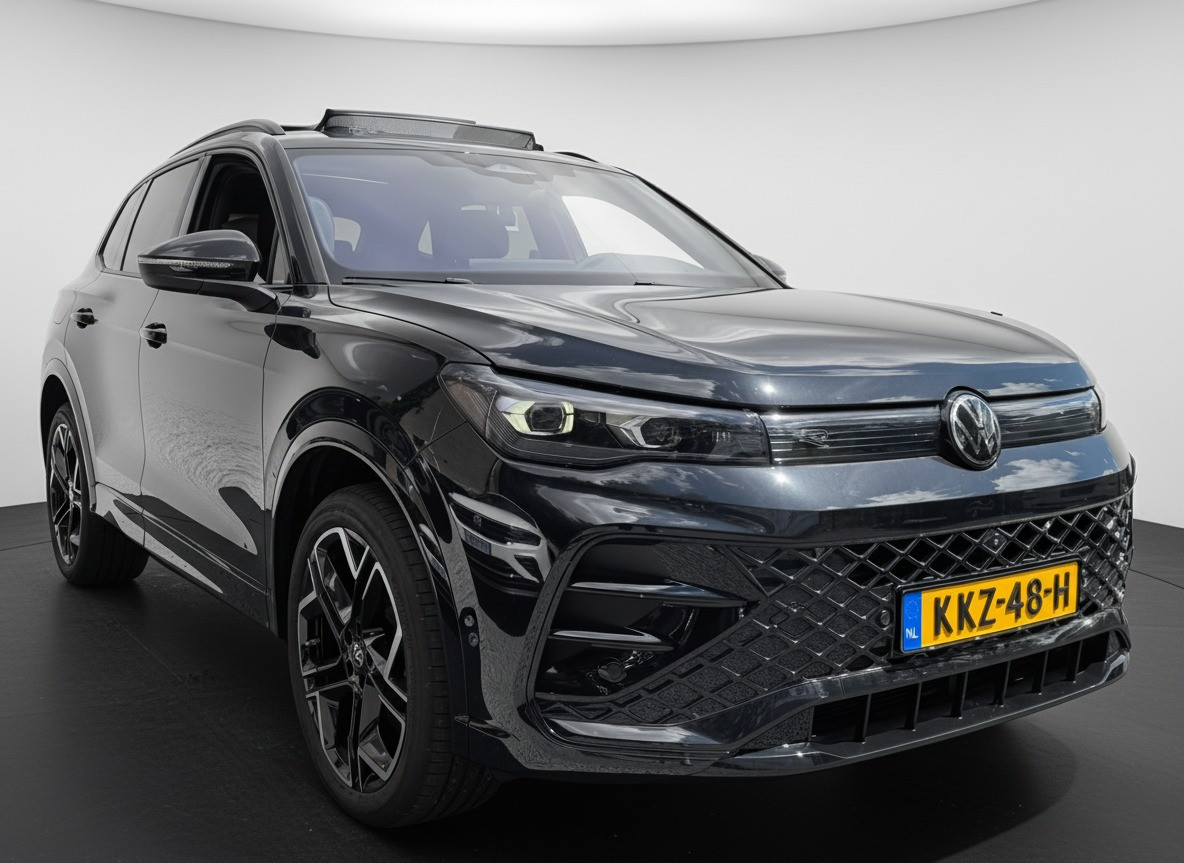 Volkswagen Tiguan Volkswagen Tiguan 1.5 eHybrid 272PK DSG R-LINE SPORT LEDER/HARMAN-KARDON/PANORAMADAK