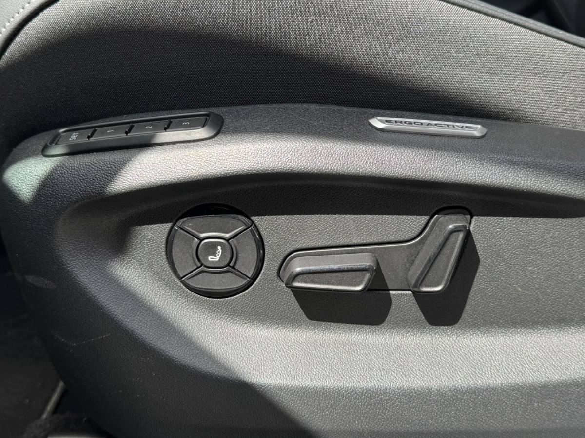 Volkswagen Tiguan Volkswagen Tiguan 1.5 eHybrid 272PK DSG R-LINE SPORT LEDER/HARMAN-KARDON/PANORAMADAK