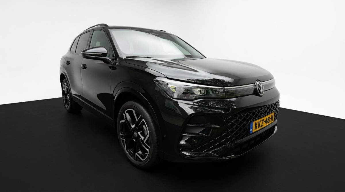 Volkswagen Tiguan Volkswagen Tiguan 1.5 eHybrid 272PK DSG R-LINE SPORT LEDER/HARMAN-KARDON/PANORAMADAK