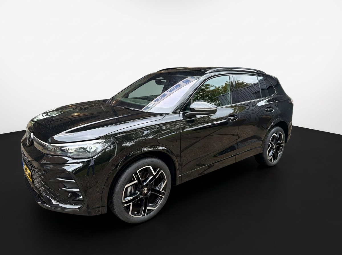 Volkswagen Tiguan Volkswagen Tiguan 1.5 eHybrid 272PK DSG R-LINE SPORT LEDER/HARMAN-KARDON/PANORAMADAK