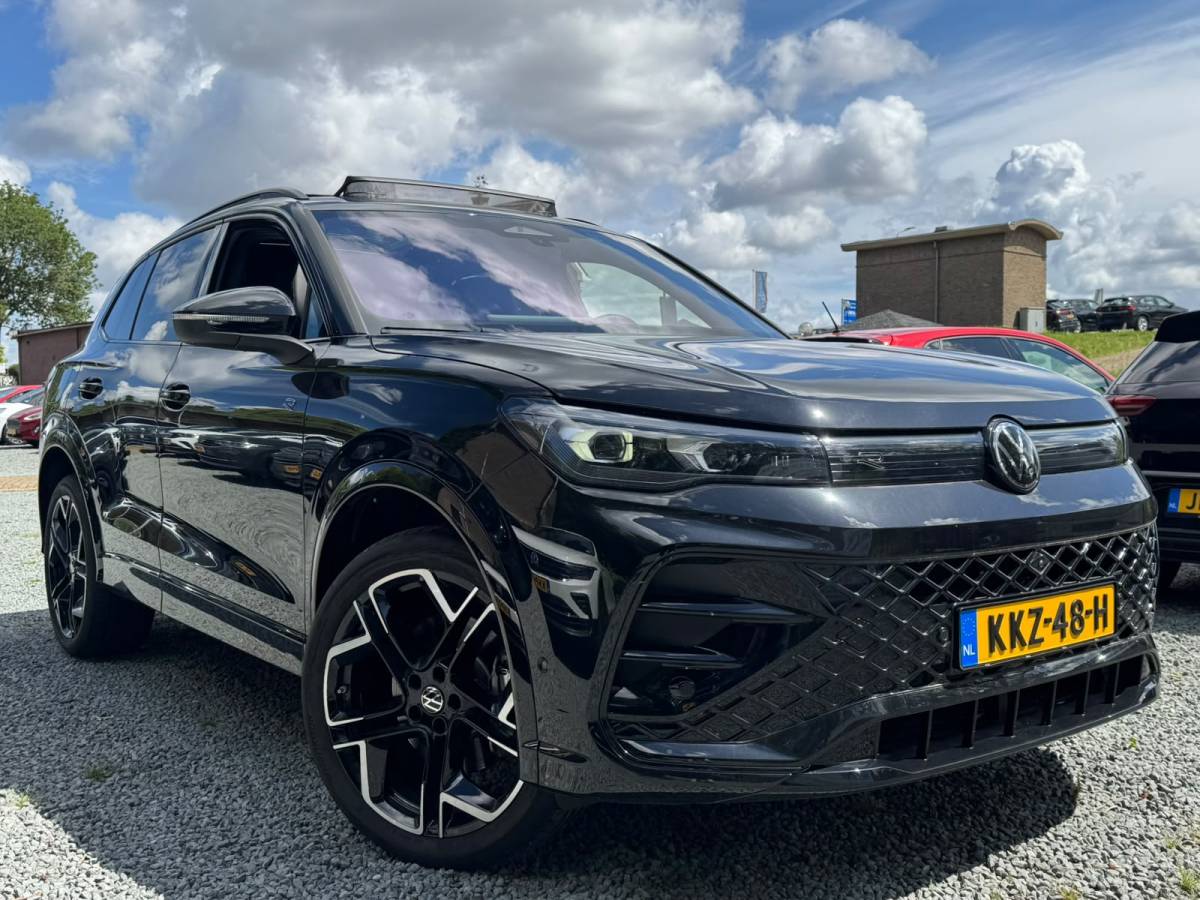 Volkswagen Tiguan Volkswagen Tiguan 1.5 eHybrid 272PK DSG R-LINE SPORT LEDER/HARMAN-KARDON/PANORAMADAK