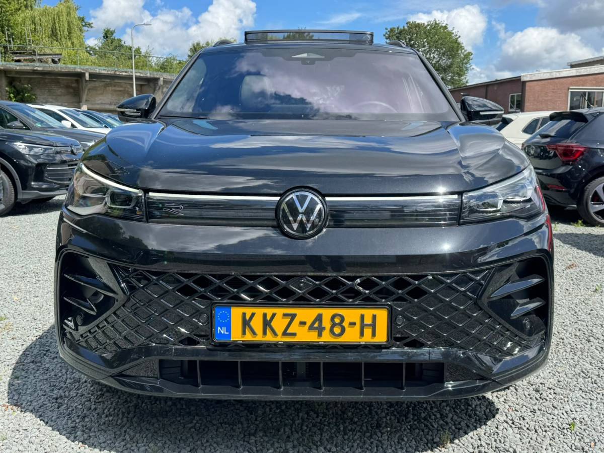 Volkswagen Tiguan Volkswagen Tiguan 1.5 eHybrid 272PK DSG R-LINE SPORT LEDER/HARMAN-KARDON/PANORAMADAK
