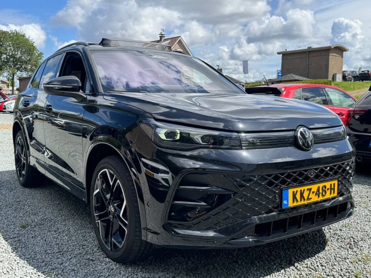 Volkswagen Tiguan Volkswagen Tiguan 1.5 eHybrid 272PK DSG R-LINE SPORT LEDER/HARMAN-KARDON/PANORAMADAK