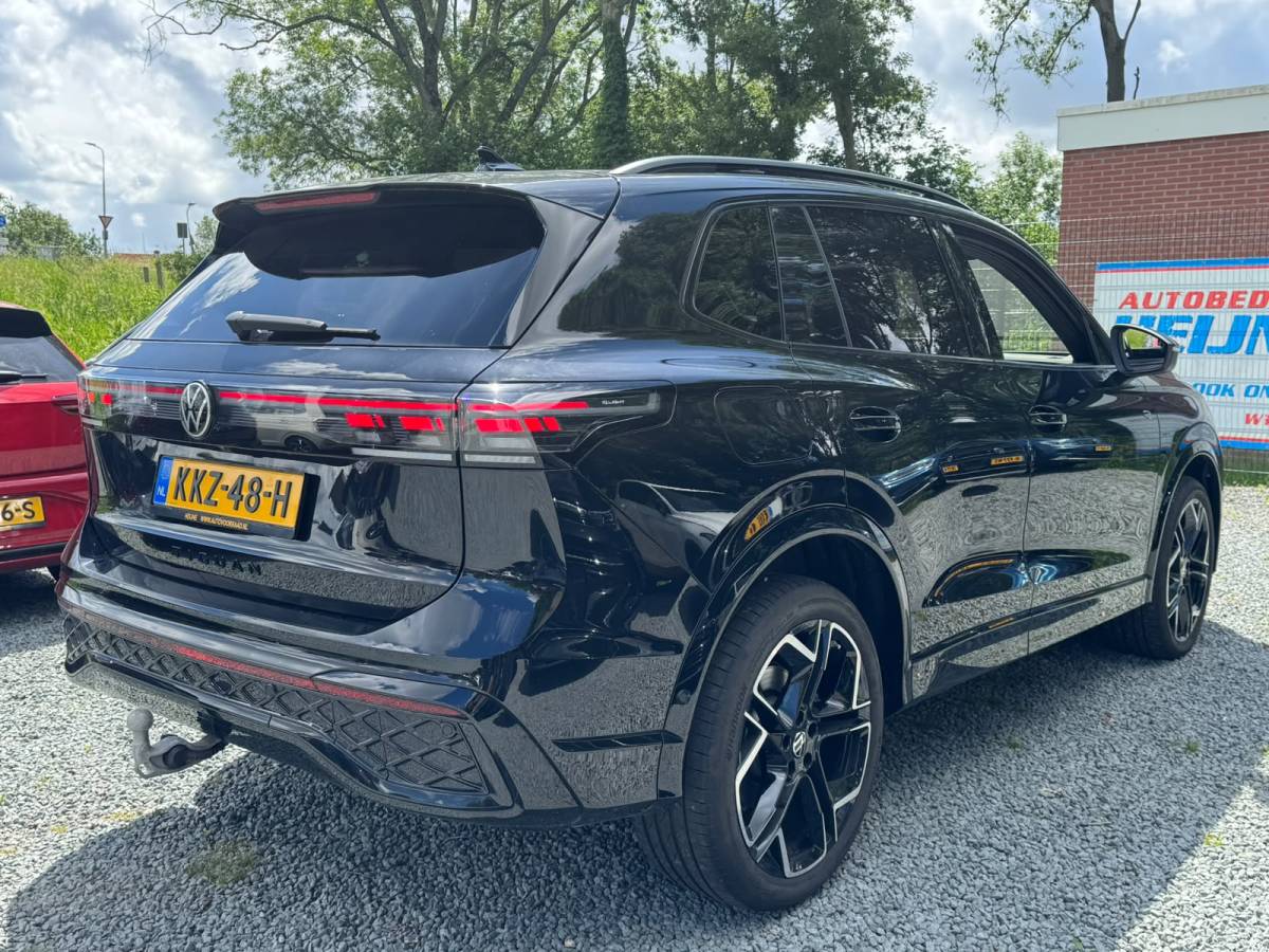 Volkswagen Tiguan Volkswagen Tiguan 1.5 eHybrid 272PK DSG R-LINE SPORT LEDER/HARMAN-KARDON/PANORAMADAK