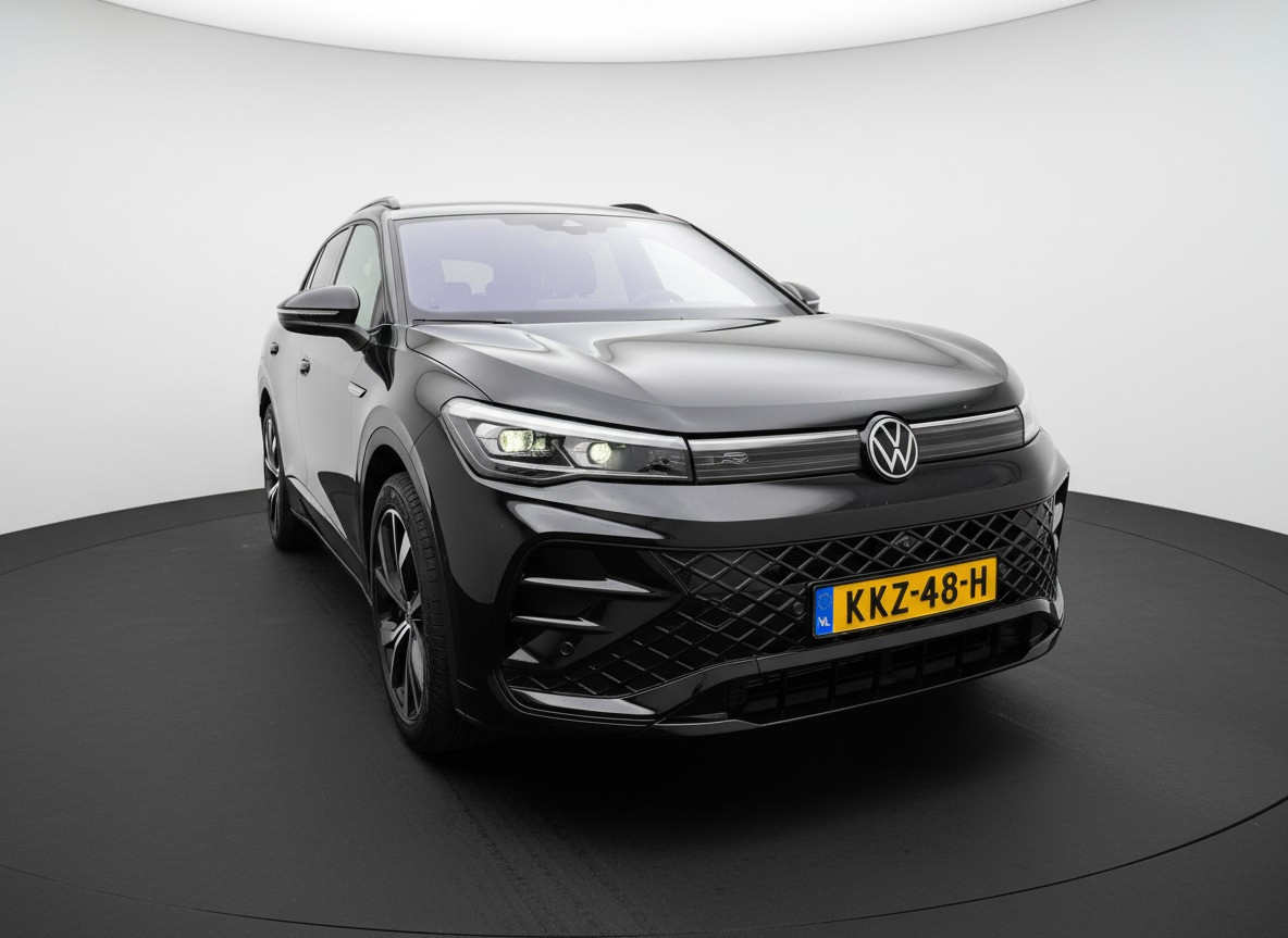 Volkswagen Tiguan Volkswagen Tiguan 1.5 eHybrid 272PK DSG R-LINE SPORT LEDER/HARMAN-KARDON/PANORAMADAK