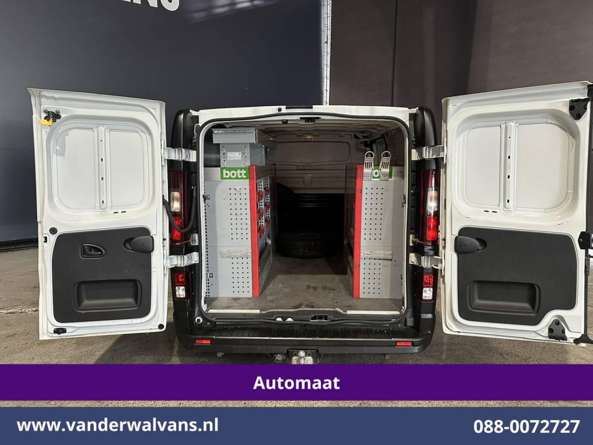 Renault Trafic Renault Trafic 2.0 dCi 146pk Automaat L2H1 Inrichting Euro6 Airco | Camera | Navigatie | Cruisecontrol Trekhaak, Parkeersensoren, Stoelverwarming