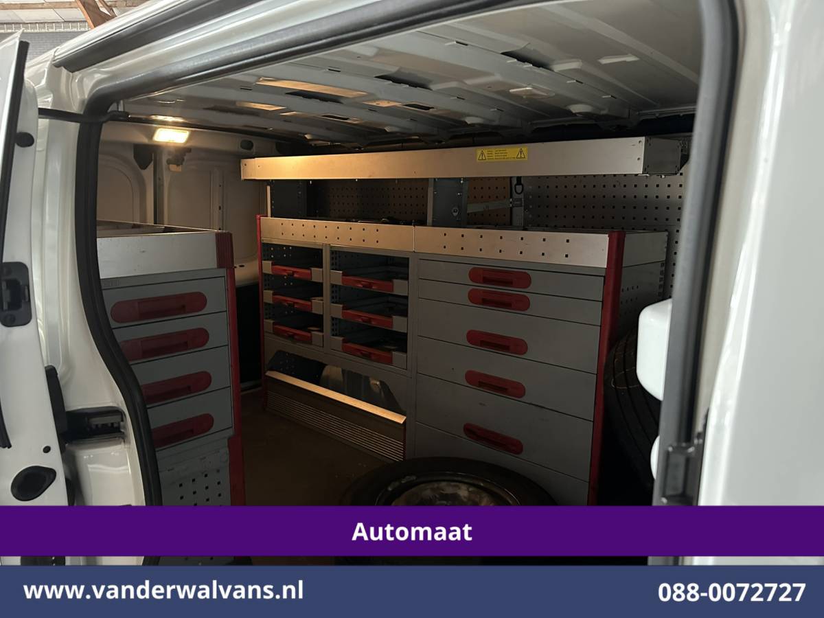 Renault Trafic Renault Trafic 2.0 dCi 146pk Automaat L2H1 Inrichting Euro6 Airco | Camera | Navigatie | Cruisecontrol Trekhaak, Parkeersensoren, Stoelverwarming