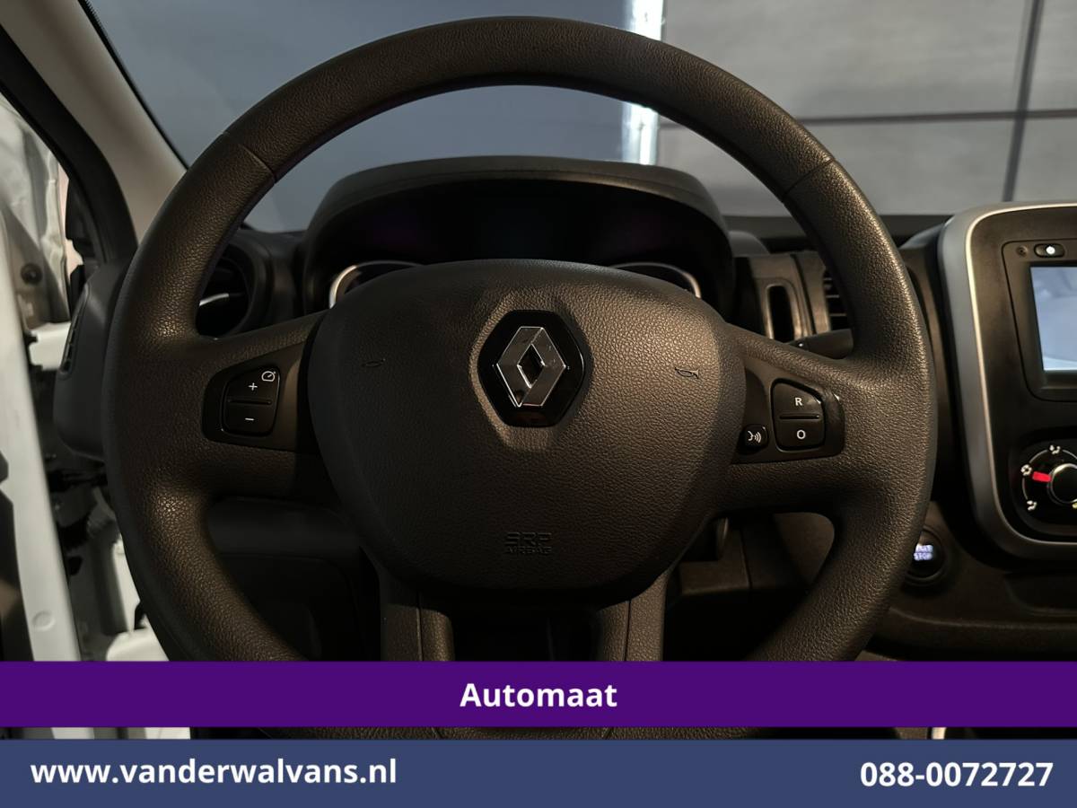 Renault Trafic Renault Trafic 2.0 dCi 146pk Automaat L2H1 Inrichting Euro6 Airco | Camera | Navigatie | Cruisecontrol Trekhaak, Parkeersensoren, Stoelverwarming