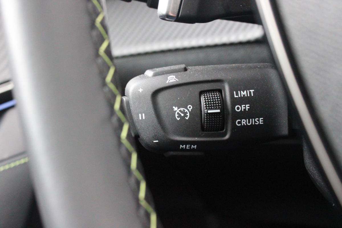 Peugeot 208 Peugeot 208 1.2 Hybrid 145PK AUTOMAAT GT PACK | PANORAMA DAK | ZWART DAK | ELEKTRISCH VERSTELBARE BESTUURDERSSTOEL MET MASSAGE FUNCTIE | CAMERA VOOR + ACHTER | ALCANTARA BEKLEDING | DODEHOEK DETECTIE | ADAPTIVE CRUISE CONTROL | NAVIGATIE | DRAADLOZE APPLE CARPLAY/ANDROID AURO | FULL LED KOPLAMPEN | DRAADLOZE TELEFOONLADER | STOEL VERWARMING | LICHTMETALEN VELGEN 17″ | GETINTE RUITEN |