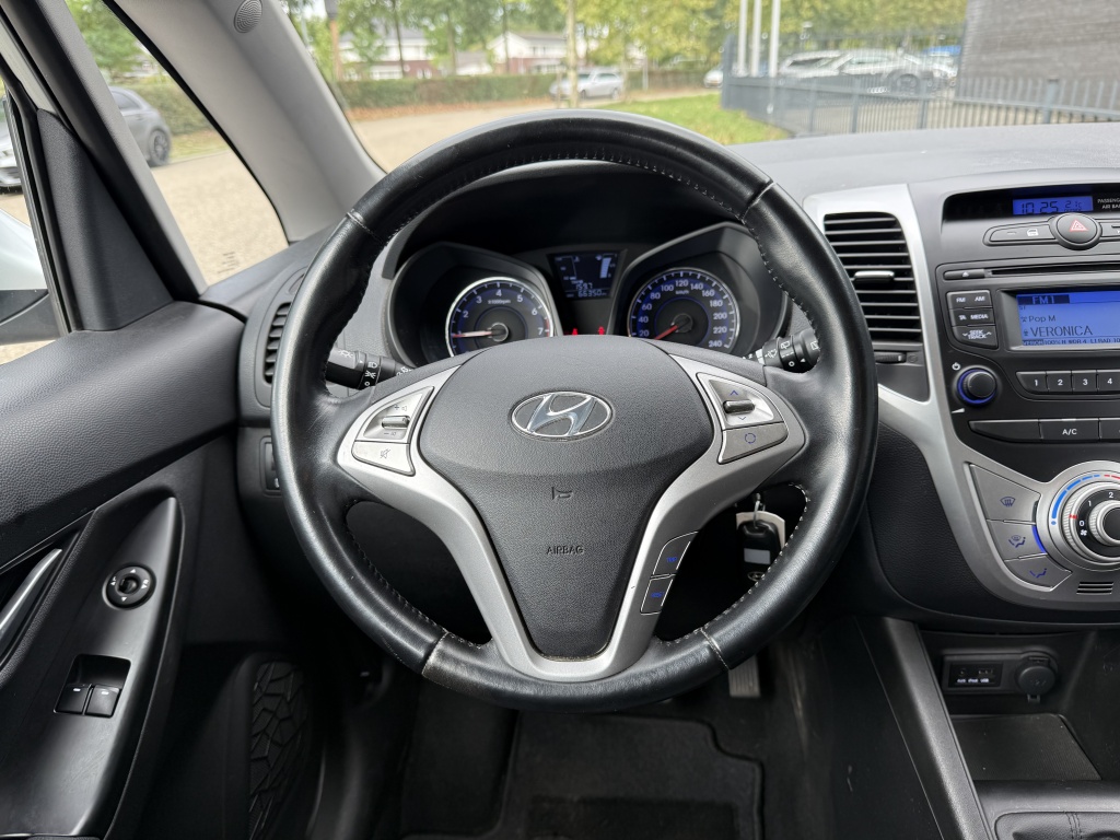 Hyundai ix20 Hyundai ix20 1.4i i-Motion | Hoge instap | Airco | 66dkm! | Trekhaak