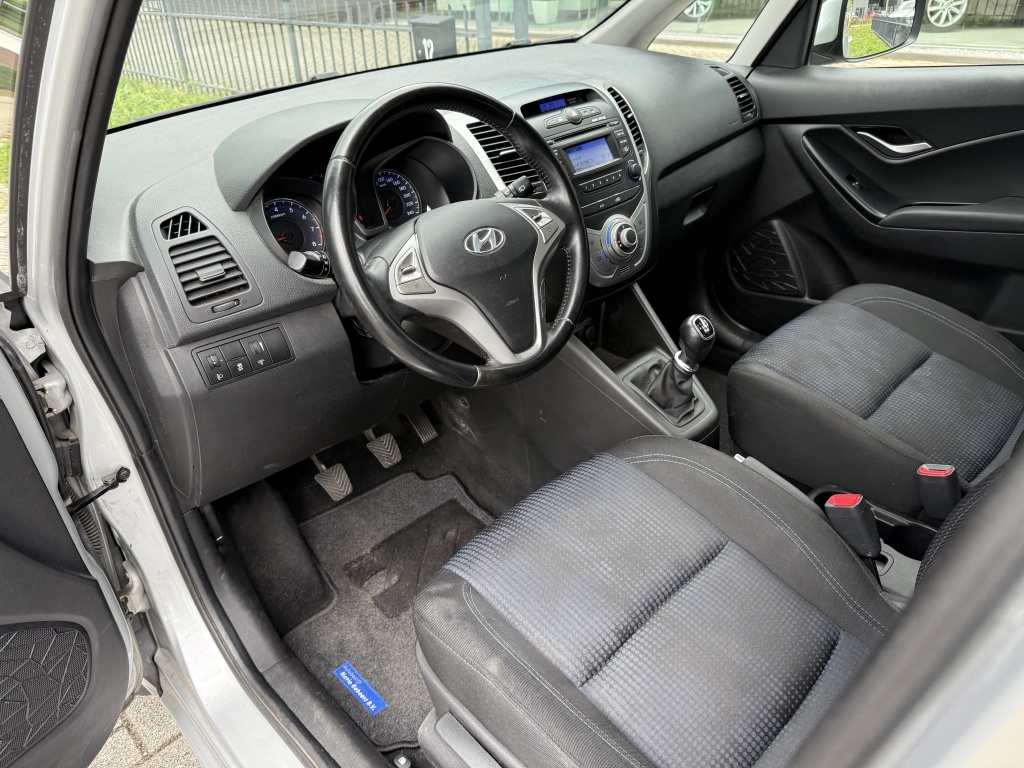 Hyundai ix20 Hyundai ix20 1.4i i-Motion | Hoge instap | Airco | 66dkm! | Trekhaak