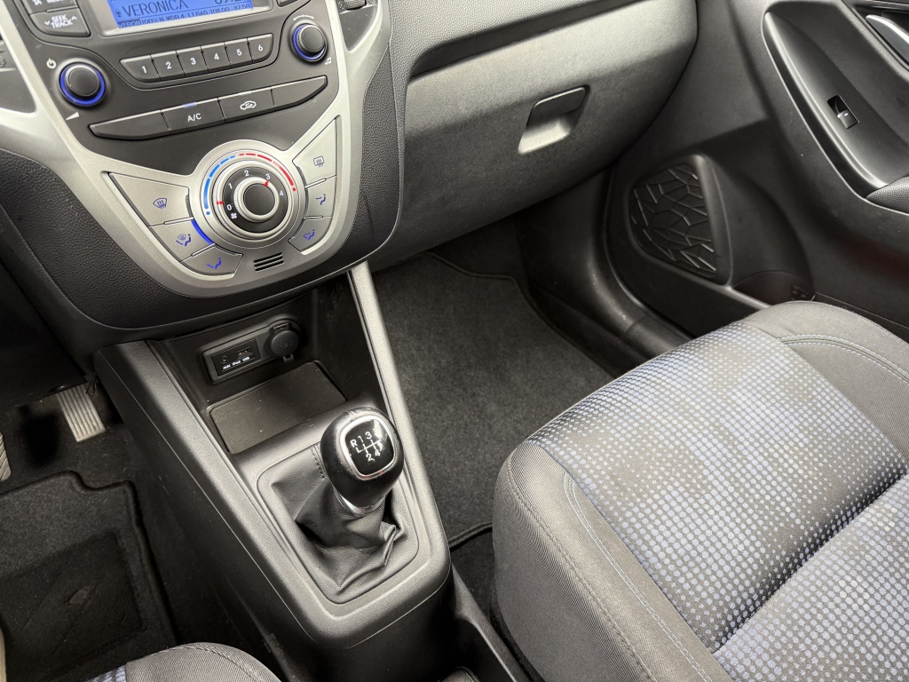 Hyundai ix20 Hyundai ix20 1.4i i-Motion | Hoge instap | Airco | 66dkm! | Trekhaak