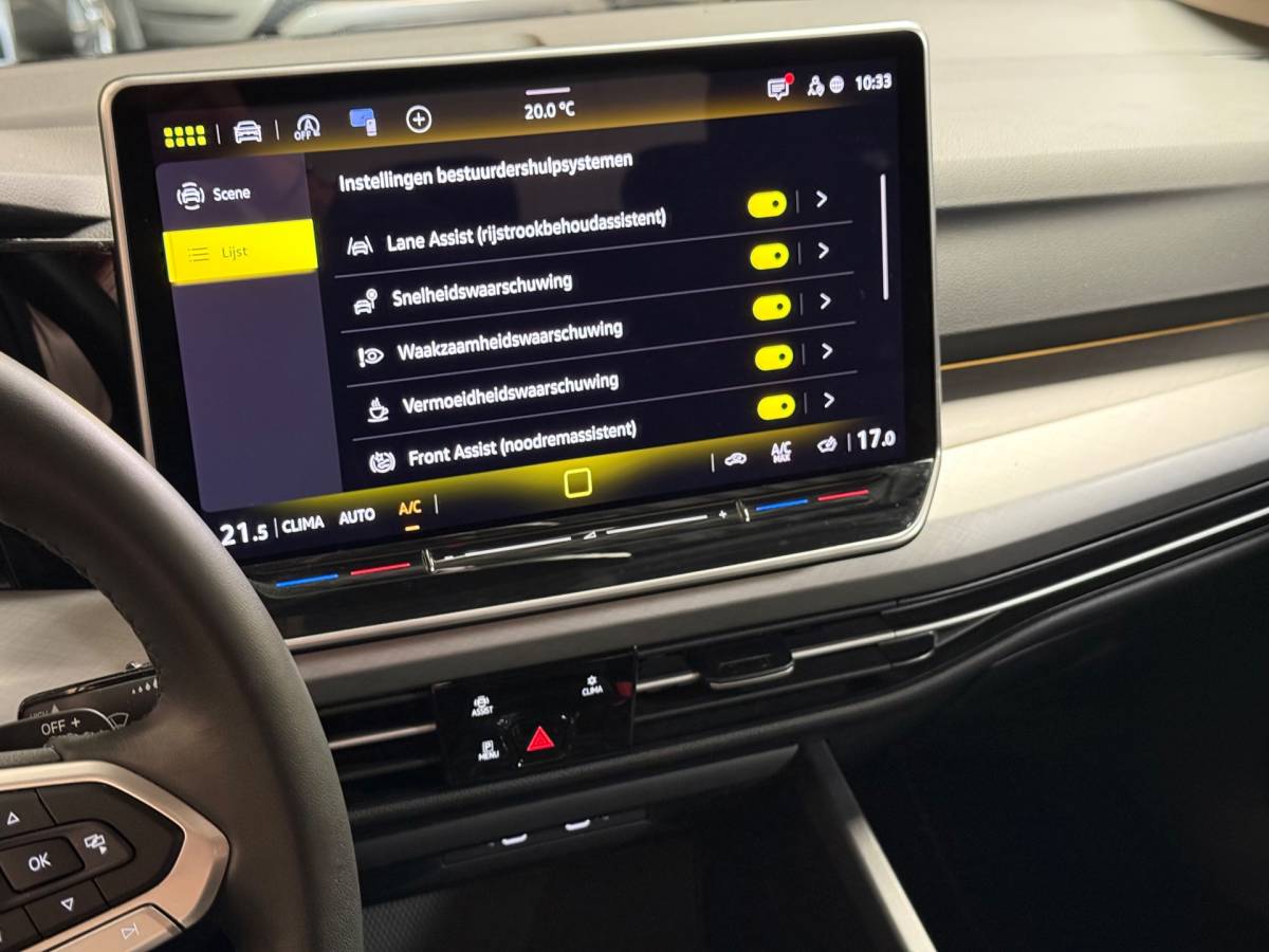 Volkswagen Golf Volkswagen GOLF 1.5 eHybrid Life Edition | Camera | Pano | Sfeerverlichting | Led | Carplay