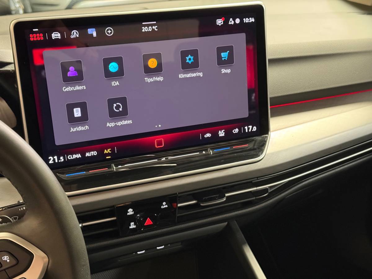 Volkswagen Golf Volkswagen GOLF 1.5 eHybrid Life Edition | Camera | Pano | Sfeerverlichting | Led | Carplay