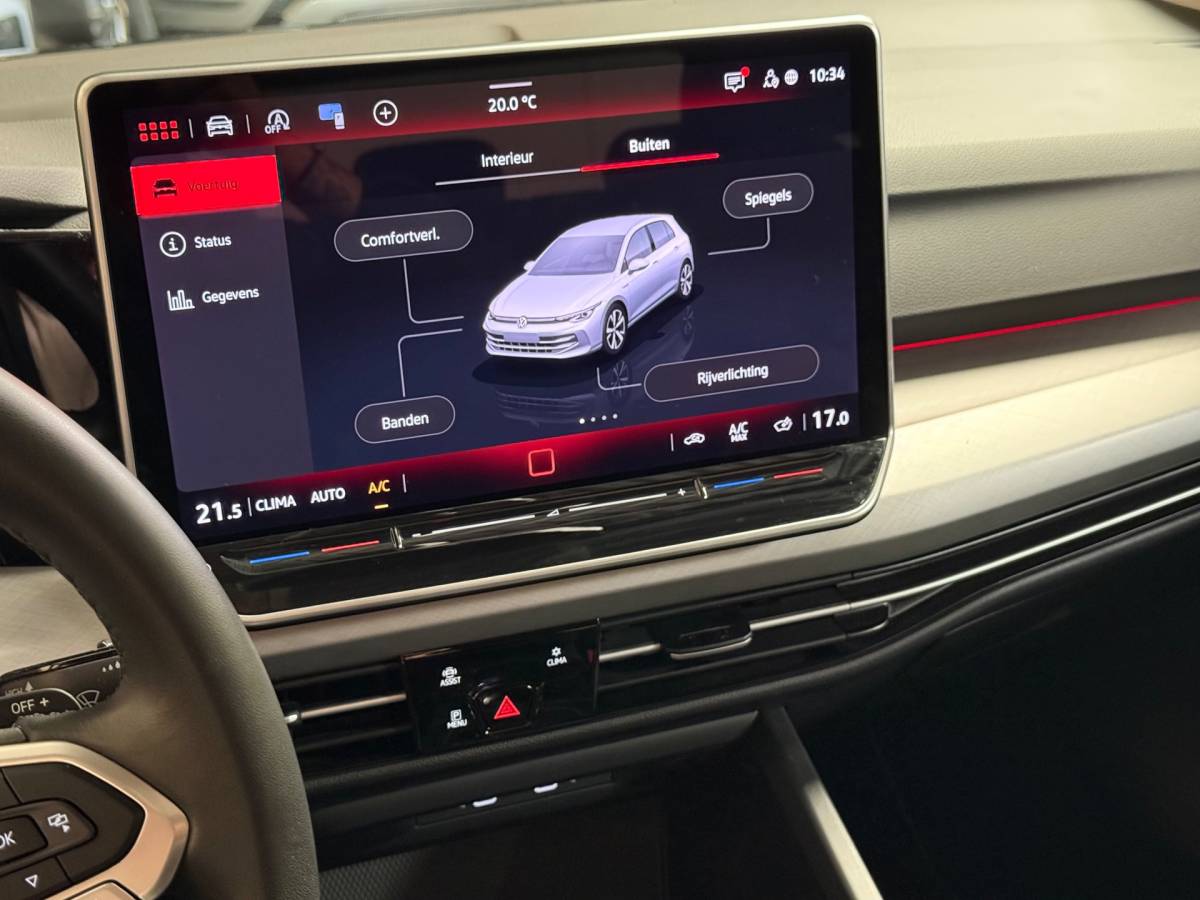 Volkswagen Golf Volkswagen GOLF 1.5 eHybrid Life Edition | Camera | Pano | Sfeerverlichting | Led | Carplay
