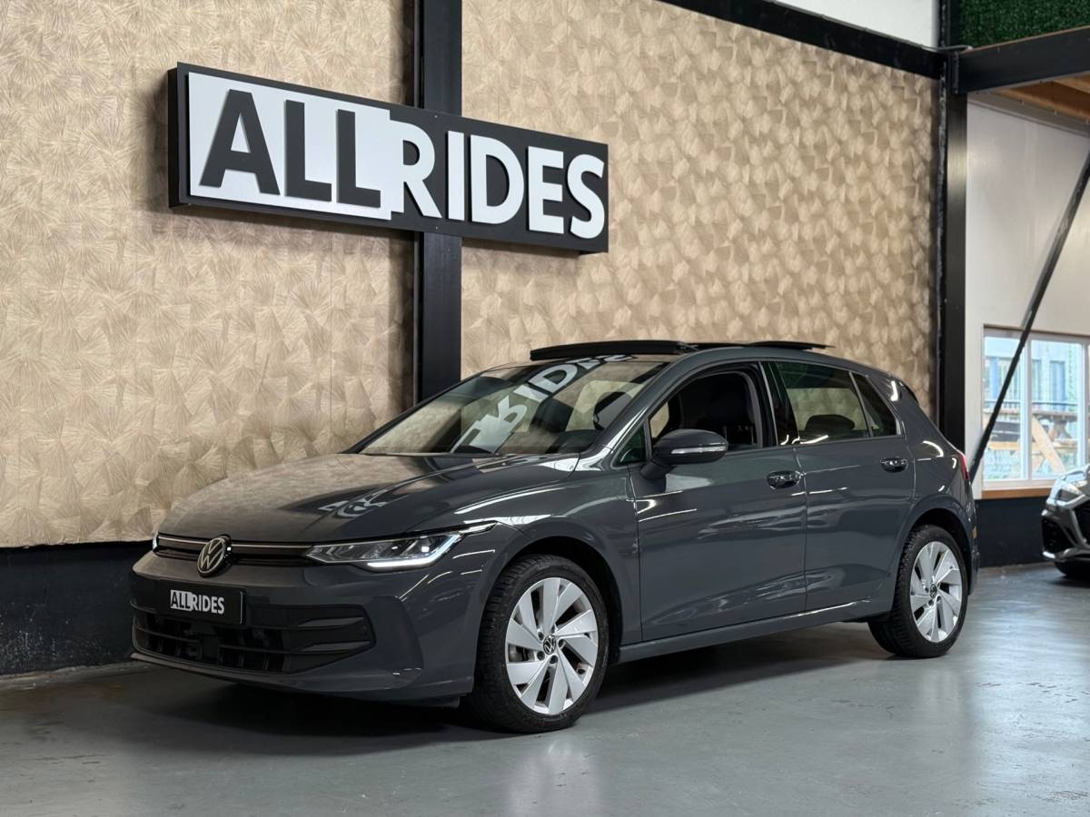 Volkswagen Golf Volkswagen GOLF 1.5 eHybrid Life Edition | Camera | Pano | Sfeerverlichting | Led | Carplay